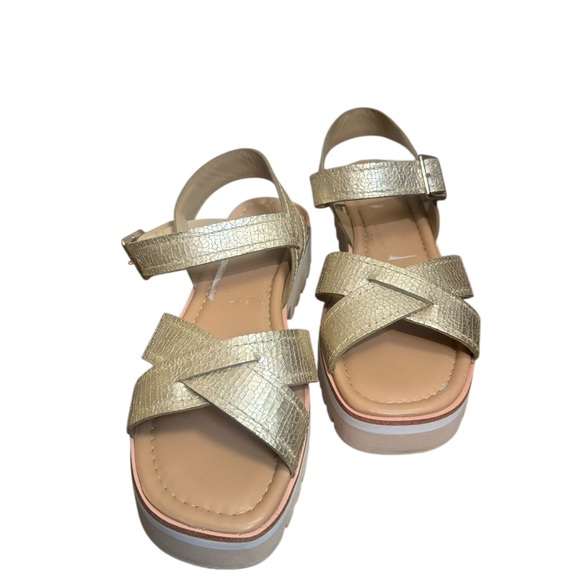 DONALD J PLINER Leather Platino Strap Sandals Size 8 Gold Sparkle Lug Sole EUC - Picture 5 of 17